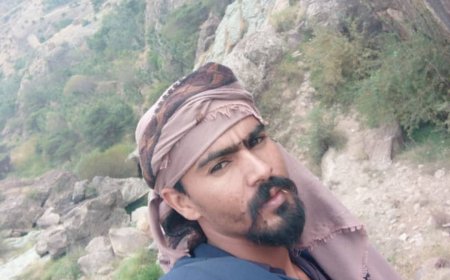 نائب رئيس الحراك الثوري بحضرموت يعزي رئيس مجلس الحراك الثوري بمديرية يبعث في وفاه عمه