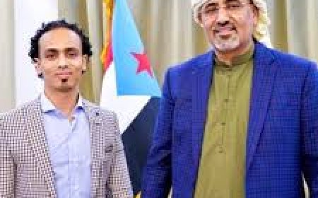 القاضي وجدي الشعبي يهنئ المناضل مؤمن السقاف بقرار تعينه رئيساً للقيادة المحلية بالمجلس الانتقالي بالعاصمة