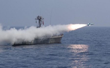 استمر 10 ساعات.. عاجل: أمريكا تعلن عن هجوم حوثي كبير بالبحر الأحمر باستخدام 12 طائرة مسيرة و5 صواريخ باليستية