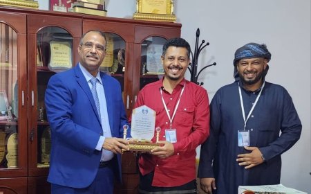 دار الفجر لرعاية وتأهيل الأيتام بحضرموت تكرِّم الوزير الزعوري