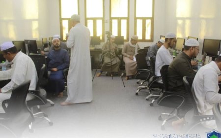 كلية العلوم الشرعية والقانونية بجامعة الوسطية بحضرموت تنظم ورشة عمل استكمال توصيف برامج ومقررات البكالوريوس والماجستير