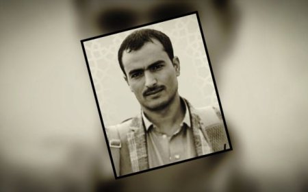 جماعة الحوثي  تقر بمصرع أحد قادتها البارزين في البحر الأحمر