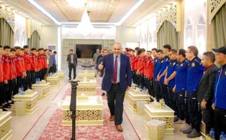 بالصور.. بماذا طالب الرئيس الزُبيدي منتخب الناشئين أثناء استقبالهم في العاصمة عدن ؟