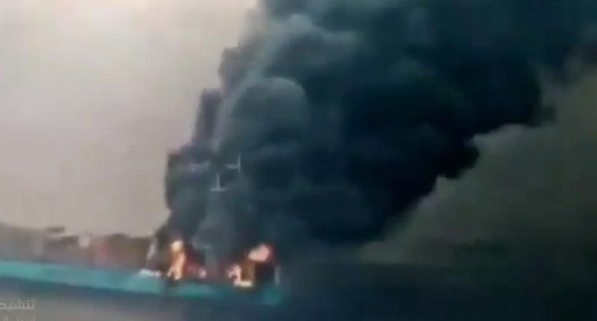 الكشف عن مصير 15 بحارًا بعد استهداف سفينتهم في باب المندب