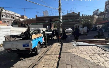 الحوثيون يخلعون "باب اليمن"