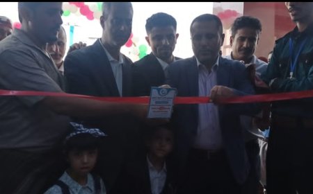 وكيلا محافظة عدن الزامكي الشرجبي يفتتحان مستشفى الهلال الابيض الدولي