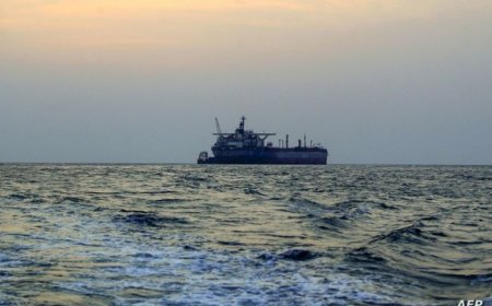 مدمرة إيرانية تصل البحر الأحمر.. طهران تقر بتوسيع دائرة "حرب الثأر" للصريع سليماني