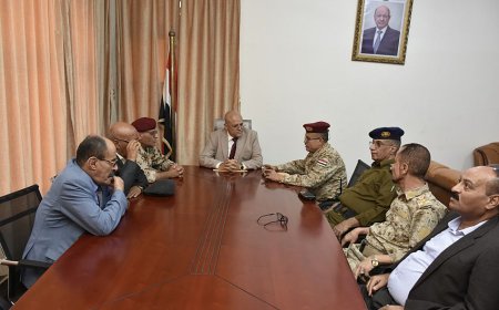 اللجنة الأمنية بتعز تناقش مستجدات الأوضاع العسكرية والأمنية