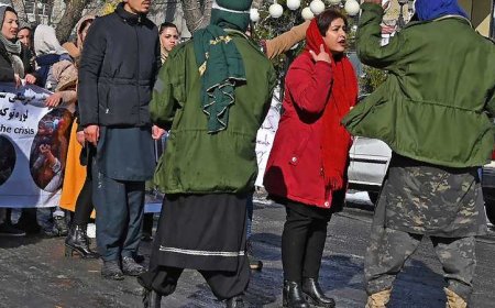 طالبان تعتقل نساء بسبب الحجاب !