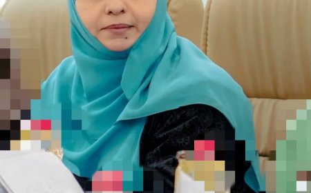 مديرة التربية بعدن تناشد الحكومة صرف رواتب المعلمين والتربويين في وقتها المحدد دون تأخير 