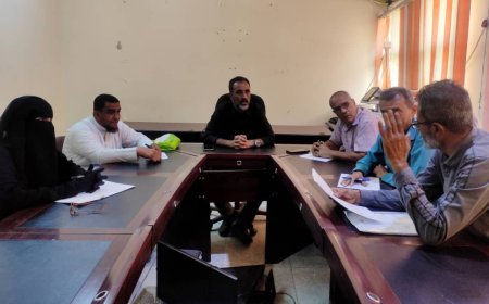 التعليم الاهلي والخاص بوزارة التربية يناقش إجراءات استراتيجية تفعيل الانشطة اللاصفية ويقر تقرير فريق التقييم والتصنيف للمدارس الأهلية بعدن