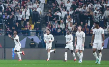 بالفيديو..على غرار لعبة GTA.. ثلاثي ريال مدريد يتلقى هدية سعودية بعد السوبر