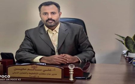 مدير عام مكتب التخطيط بالمهر:  نأمل تعويض المتضررين في المناطق المنكوبة وإعادة بعض الخدمات الأساسية بالمهرة