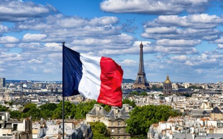 بعد رفضها المشاركة.. فرنسا تعلن موقفها النهائي من ضربات البحر الأحمر