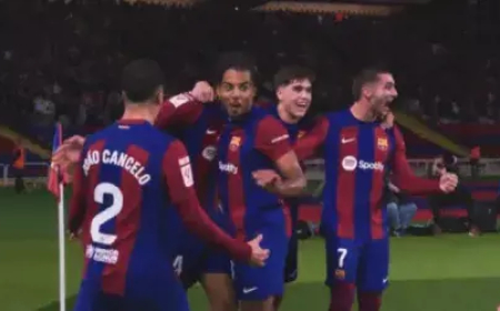 برشلونة "يعاقب" باريس عقب إعلان رحيل تشافى.. مفاجأة مدوية