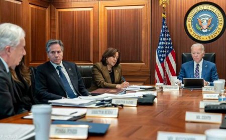 بايدن يجتمع مع فريق الأمن القومي لاتخاذ قرار "الضربة"