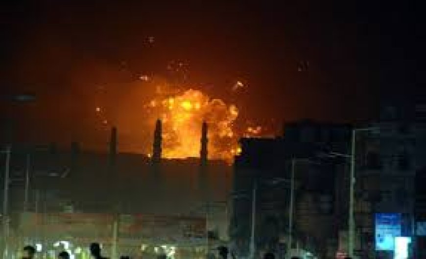 صور جوية تظهر ما أحدثته الضربات الأميركية بقواعد الحوثيين