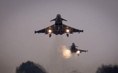 عاجل.. تفاصيل عن المواقع التي استهدفتها الغارات الأمريكية على الحديدة