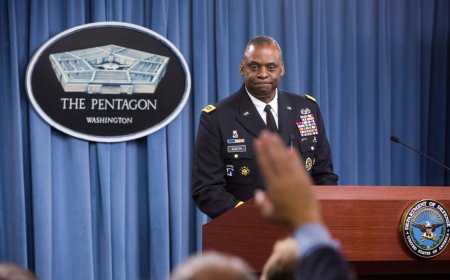 واشنطن تفضح الحوثيين في البحر الأحمر