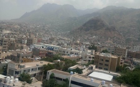 وفاة طفل برصاصة قنّاص حوثي في تعز