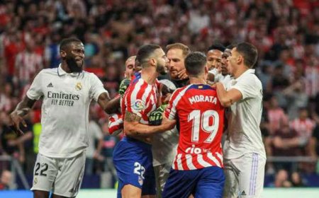 تصريحات نارية من قناة ريال مدريد ضد تشافي وحكم الديربي