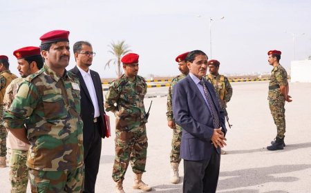 البحسني يطلع على مستوى التدريبات للكتيبة المستجدة باللواء الأول حرس رئاسي