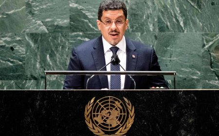 بن مبارك في مواجهة تهاوي العملة اليمنية و تردي الأوضاع  .. تقرير