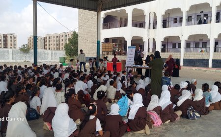 ضمن مشروع الاحتواء التربوي الأمن.. مؤسسة بصمة صفاء التنموية بعدن تنفذ أنشطة توعوية وثقافية لطلاب مدارس مديرية البريقة