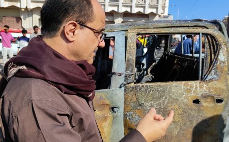 مدير عام دارسعد يتفقد موقع الانفجار الغاشم الذي استهدف نجل قيادي جنوبي