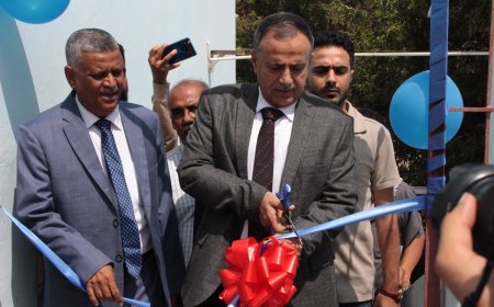 بحضور القائم بأعمال السفير الروسي.. رئيس جامعة عدن يدشن فعاليات أسبوع الطالب الجامعي الـ(24) في كلية الإعلام