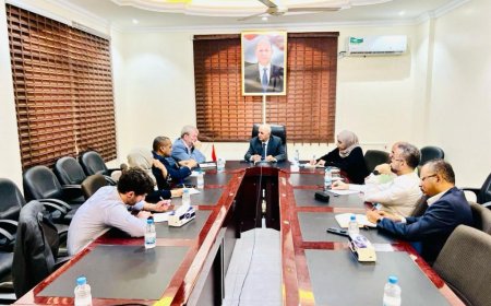 وزير المياه والبيئة يبحث مع ممثل اليونيسيف خطط وأنشطة العام الجاري