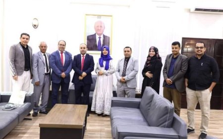 الوجيه يناقش مع مسؤول في اليونسكو تمثيل اليمن في مؤتمر الشباب والعمل