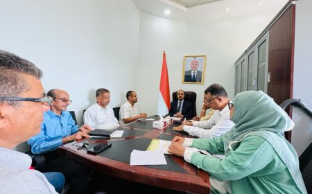 الإرياني يلتقي قطاع الثقافة بالوزارة ويناقش خطة العام الحالي وسبل تطوير الأداء