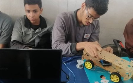 عدن.. مدارس فيوتشر كيدز تستضيف المسابقة البيئية وتفوز بالمركز الأول في مجال "الابتكار البيئي"