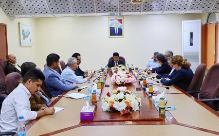 وزير النفط يبحث مع بعثة الاتحاد الأوروبي أوجه الشراكة بين الجانبين