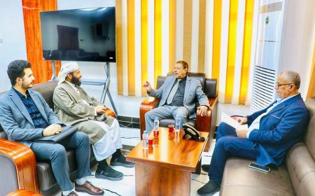 رئيس مجلس القضاء الأعلى ووزير الأوقاف يناقشان سبل حماية الأوقاف العامة