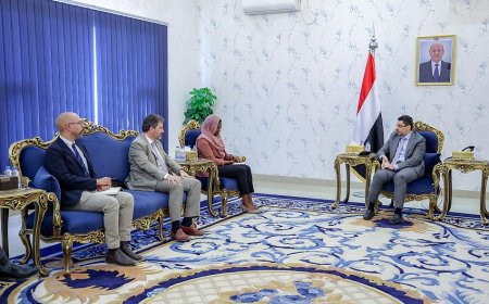 رئيس الوزراء يشدد على أهمية انتهاج آليات اكثر فاعلية واستدامة للتعامل مع الوضع الإنساني