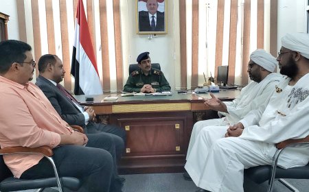وزير الداخلية يلتقي رئيس الجالية السودانية في بلادنا