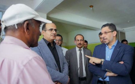 بعد زيارته المفاجئة.. رئيس الوزراء يحيل إدارة مستشفى الأمراض النفسية للتحقيق بسبب ”سوء النظافة”