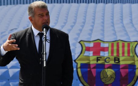 محاولة أخيرة .. لابورتا يضع "الملف المزعج" في ثلاجة برشلونة