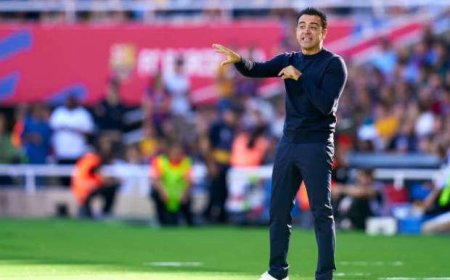تطور جديد بشأن مصير تشافي مع برشلونة
