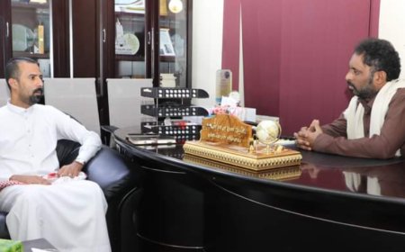 رئيس مؤتمر حضرموت الجامع يطلع على أنشطة دائرة الشباب واستعداداتها لإقامة أمسية رمضانية
