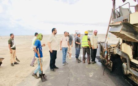 إنجاز 55 بالمائة من صيانة طريق العلم - دوفس وبدء تأهيل الطريق الدائري في شقرة بأبين