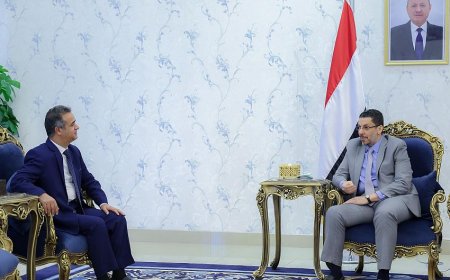 رئيس الوزراء يستقبل في عدن السفير الليبي