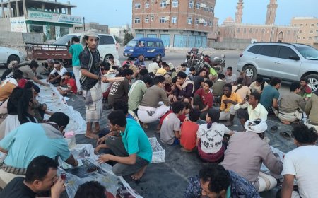 أبناء العريش بعدن يقيمون إفطار جماعي على أرواح الشهداء