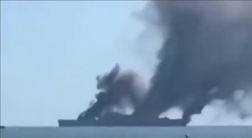عاجل.. جماعة الحوثي تعلن استهداف (سفينة أمريكية) في البحر الأحمر