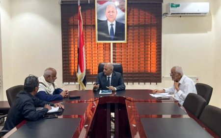 وزير المياه والبيئة يناقش مع محافظ الحديدة أوضاع المياه والبيئة في المحافظة
