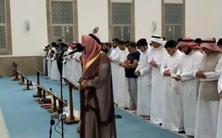 بالفيديو.. صراخ شخص داخل مسجد أثناء صلاة التراويح (تفاصيل)