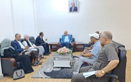محافظ تعز يلتقي رئيس الهيئة العامة لحماية البيئة