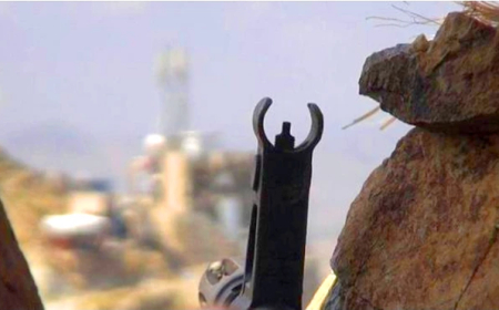 إصابة طفلة وشقيقها برصاص قناص حوثي شرق تعز